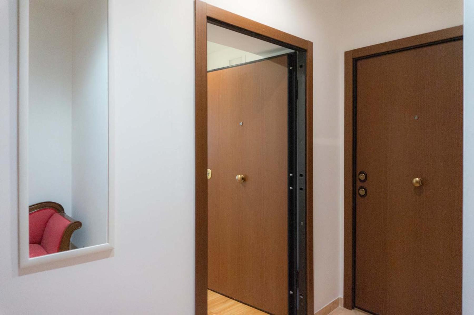 Colosseum Cosy Apartment Close To Metro Rome Luaran gambar
