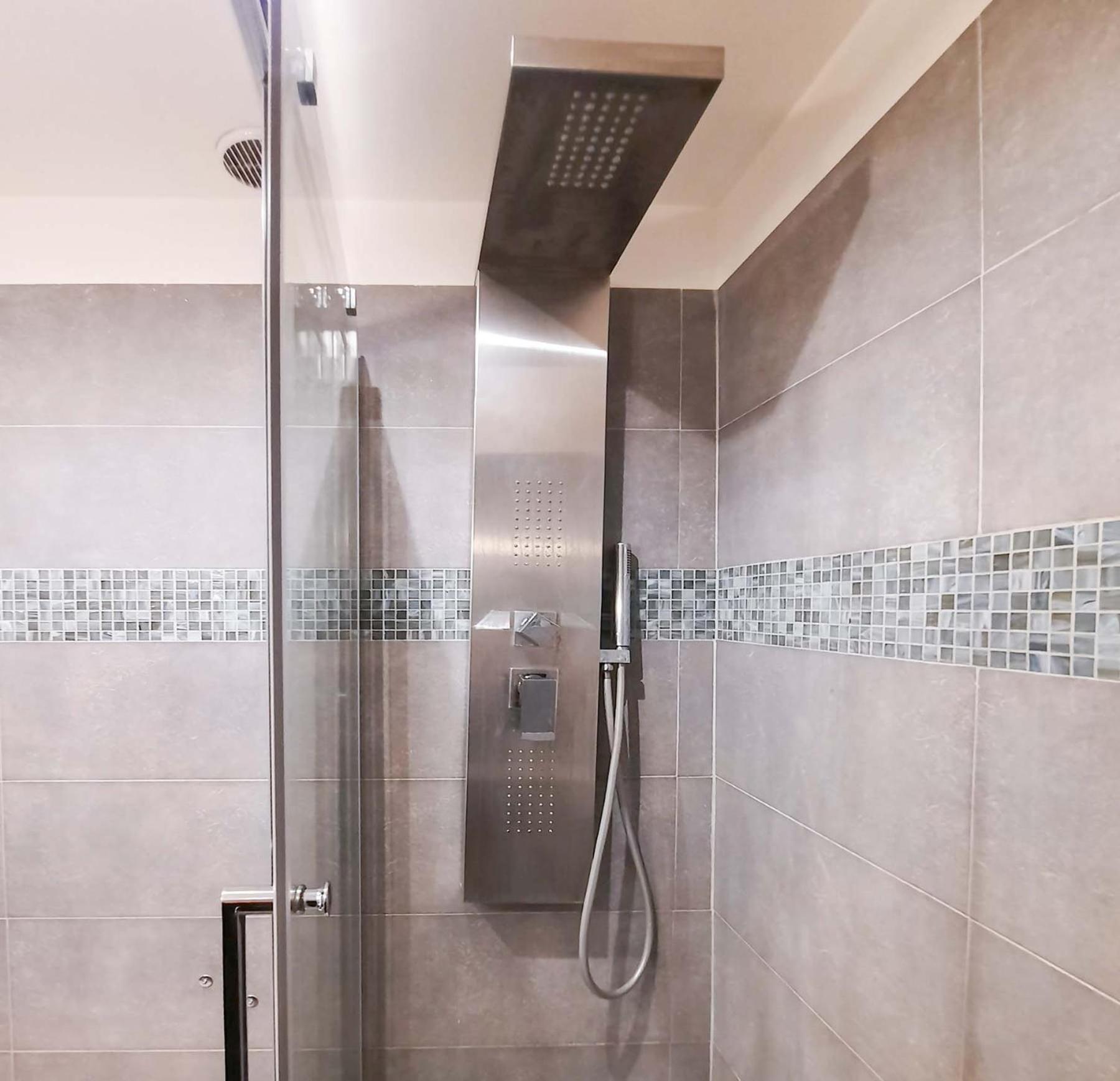 Colosseum Cosy Apartment Close To Metro Rome Luaran gambar